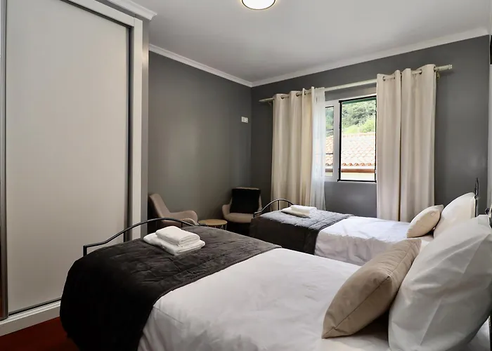 别墅 Rose By Analodges *